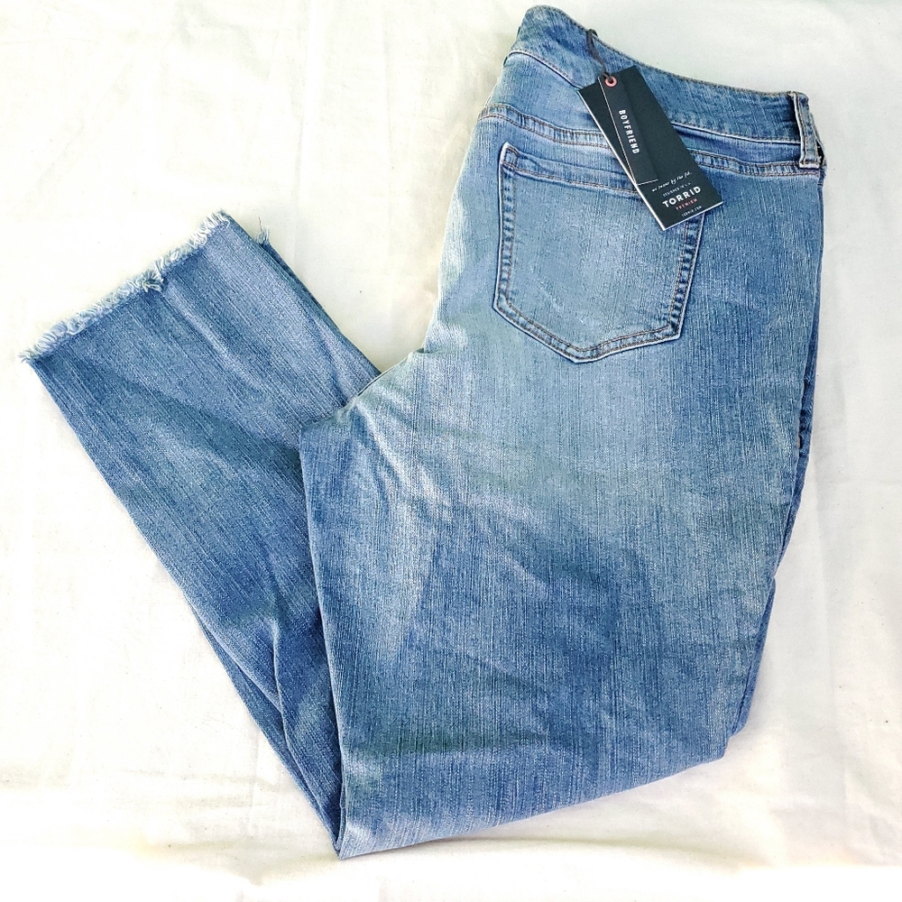 NWT Torrid boyfriend denim jeans PLUS SIZE 16